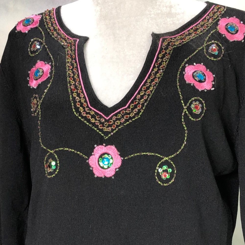 Joseph A finely knit sweater embellished floral - Picture 8 of 8